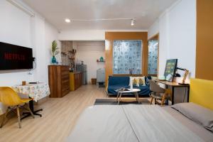 Lagom studio 24 - bathtub-balcony, Nguyen Du, Ben Nghe Ward, dist 1