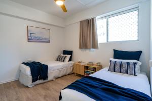 Burleigh Point Beach Vibes 2 bed