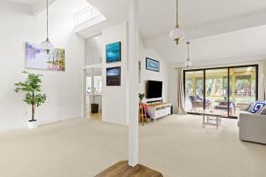 Waterfront Pet Friendly Abode Toukley NSW