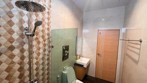 h2中天海滩 风月步行街 市中心 BBQ 酒吧街 独栋别墅4卧5卫豪华装修芭提雅海天-悠舍泳池桑拿房别墅