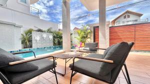 h2中天海滩 风月步行街 市中心 BBQ 酒吧街 独栋别墅4卧5卫豪华装修芭提雅海天-悠舍泳池桑拿房别墅