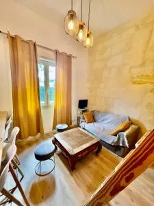 proche kedge et universitée appartement cosy avec parking ,cuisine équipée ,sdb et jardin - 塔朗斯