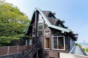 日本の松を贅沢に使った特別感のある別荘 Lemon villa