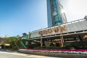 Southbank Towers - Prestigious 16th floor 3BR Apt