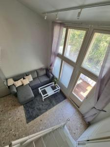 Viihtyisä huvila saunalla Korpilammella