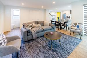 Urban comfort and parking near Avebury Park