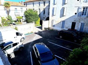 Appartements Charmant Studio proche centre avec balcon+parking : photos des chambres