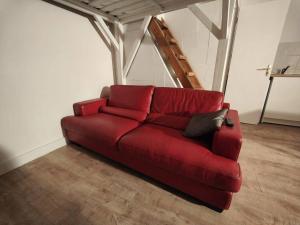 Studio rénové centre-ville Nîmes