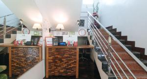 RedDoorz near LRT 2 Antipolo Station