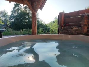 Le Trou 14, Ancienne ferme dans la nature avec bain nordique