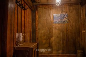 Lo Lo Homestay & Cafe Meo Vac