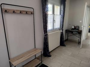 Maisons de vacances Gite T3 Escale en Vienne, Maison plain-pied 5 pers, Futuroscope, Aquascope : photos des chambres