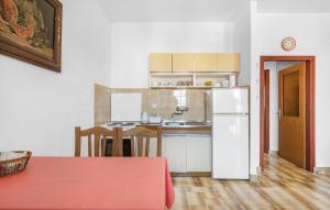 Nice Apartment In Sibenik With Wifi