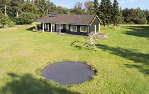 3 Bedroom Beautiful Home In Roslev - Refshammer