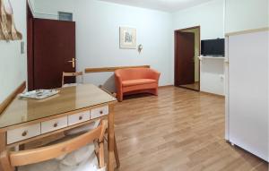 Awesome Apartment In Novigrad 