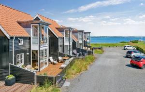 3 Bedroom Awesome Home In Juelsminde