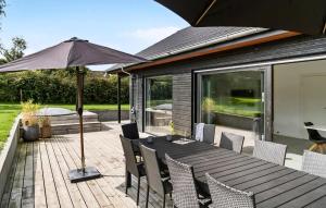 Cozy Home In Hejls With Sauna