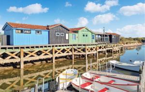 Stunning Home In Royan With Wifi