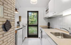 2 Bedroom Lovely Home In Frederiksværk