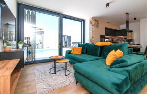 Lovely Home In Razanac With Wifi 