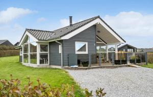 Cozy Home In Lemvig With Sauna