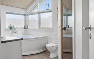 Cozy Home In Lemvig With Sauna