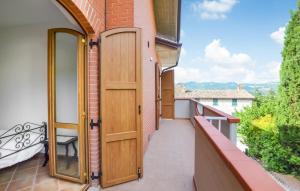 3 Bedroom Cozy Apartment In Gubbio