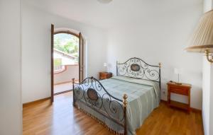 3 Bedroom Cozy Apartment In Gubbio