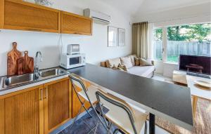 1 Bedroom Stunning Home In Ludvigsborg