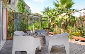 3 Bedroom Stunning Home In Arles
