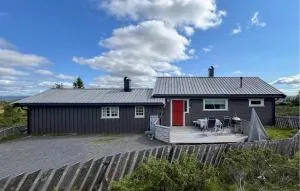 2 Bedroom Gorgeous Home In Sjusjøen - Koppang