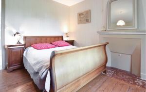 Maisons de vacances 3 Bedroom Nice Home In Castillon : photos des chambres