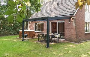 Nice Home In Hoeven With Sauna