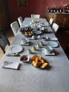 B&B / Chambres d'hotes Chateau de GRANDVAUX : photos des chambres