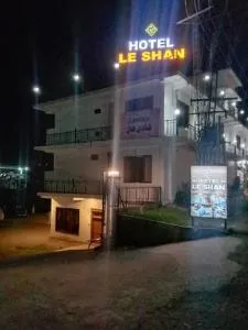 Sunrise Hotel - Drosh