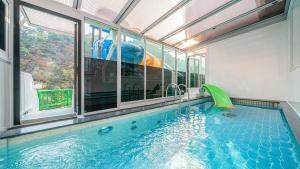 Gapyeong shinbi kids poolvilla