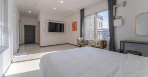 Gaypeng Poolvilla Lisum Five Penison