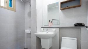 Hadong Huige Stay Pension