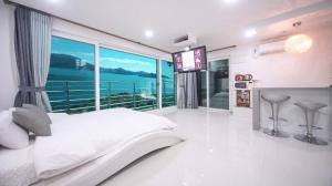 Namhae Spa Hill Pension