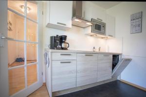 Welcome in - Ferienwohnung Kleine Auszeit - Zentrum von Winterberg mit Balkon