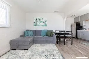 2 Bed Condo Walking Distance To Downtown Gilbert - Sunview