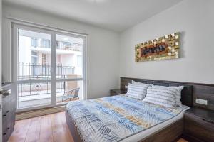 Private 1-BD Apartment with Balcony in Sveti Vlas by Flat Mаnаger - 4hvězdičkové hotely ve městě Sveti Vlas