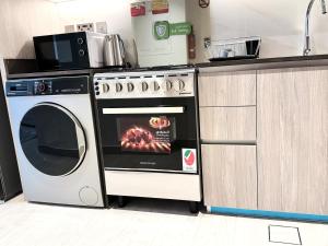 Comfortable 1 Bed Studio At Jumeirah Lake Towers