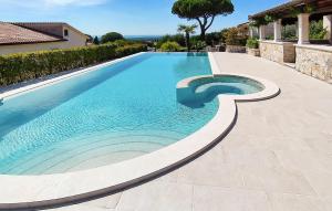 2 Bedroom Beautiful Home In Labinci