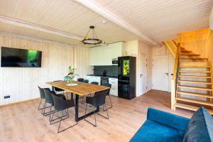 Namelis ant ežero kranto "Giliaus Elingas"