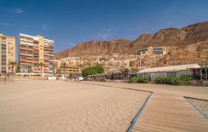 Beautiful Apartment In Aguadulce - 3hvězdičkové hotely ve městě Aguadulce