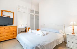 2 Bedroom Amazing Apartment In Chipiona