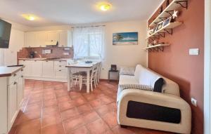 Stunning Apartment In Medulin