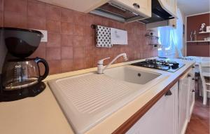 Stunning Apartment In Medulin