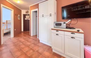 Stunning Apartment In Medulin